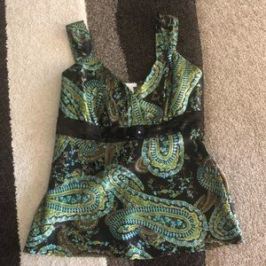 Apt 9 Green/ black v-neck sleeveless shirt